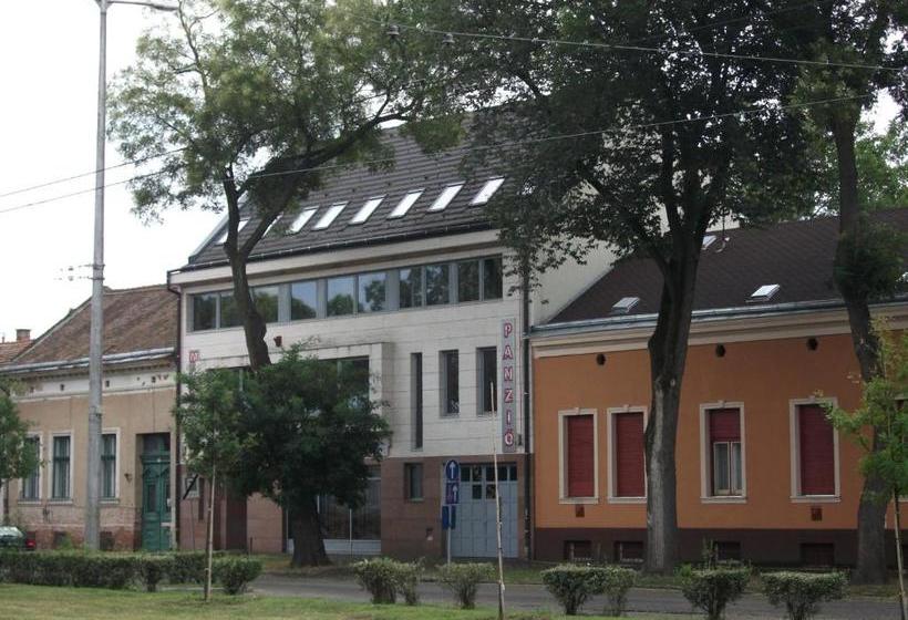 مبيت وإفطار Minerva Panzió