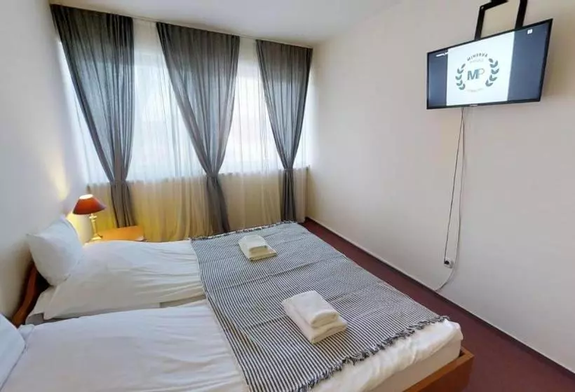 تختخواب و صبحانه Minerva Panzió
