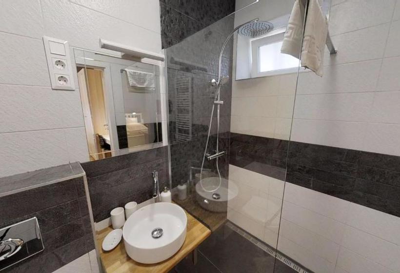 مبيت وإفطار Minerva Panzió