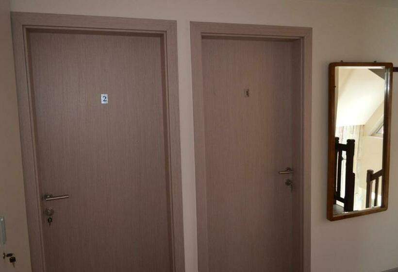 צימר Rebeka Panzió