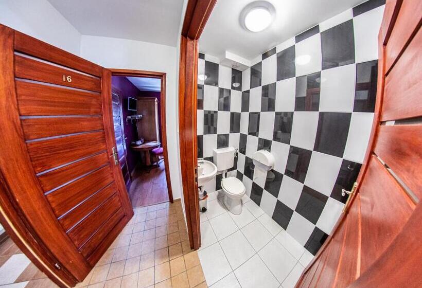 Borhotel Sziluett Farkasmály