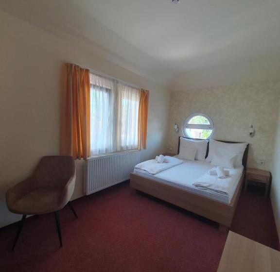 Corvina Hotel Restaurant