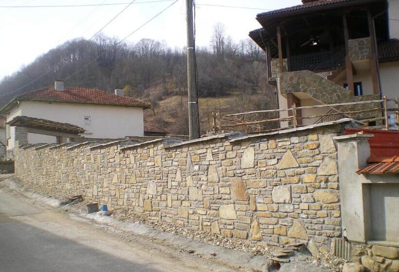 Family Hotel Balkana