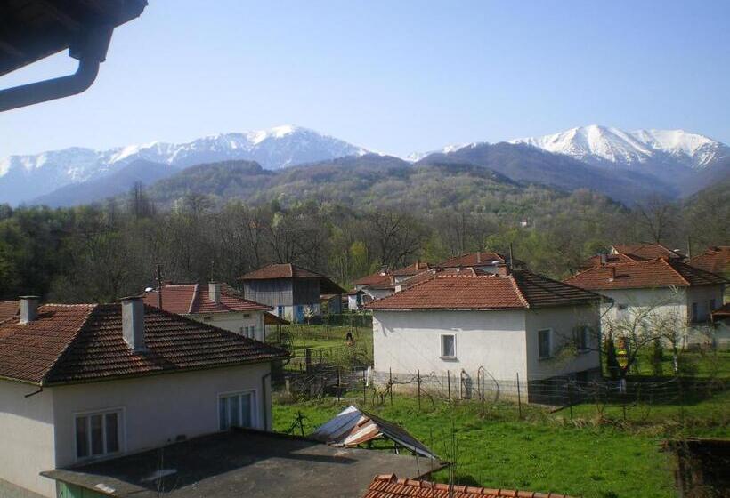 Family Hotel Balkana