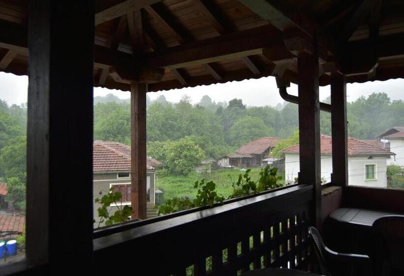 Family Hotel Balkana