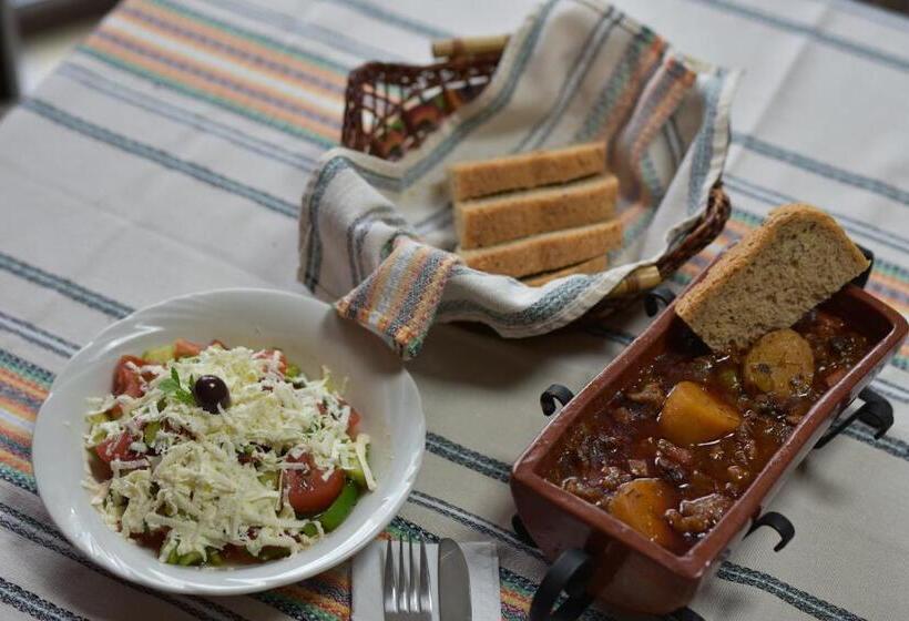 Family Hotel Balkana