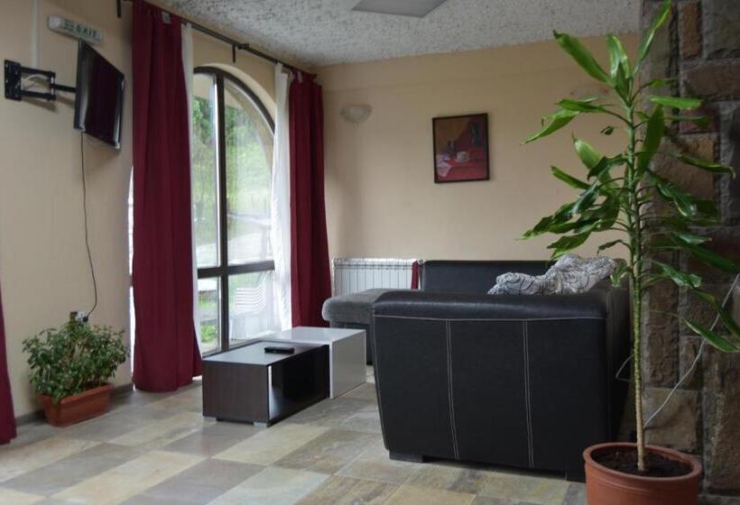 Family Hotel Balkana