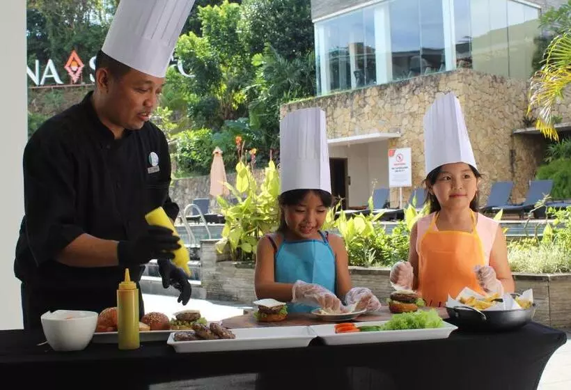 Hotelli Aruna Senggigi Resort & Convention
