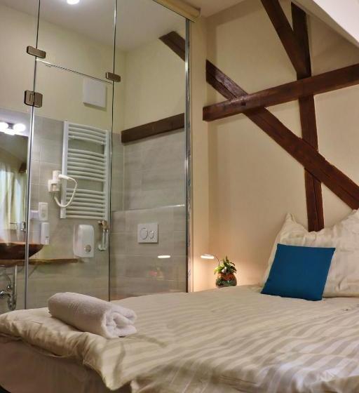 Hotell Kenguru Panzió