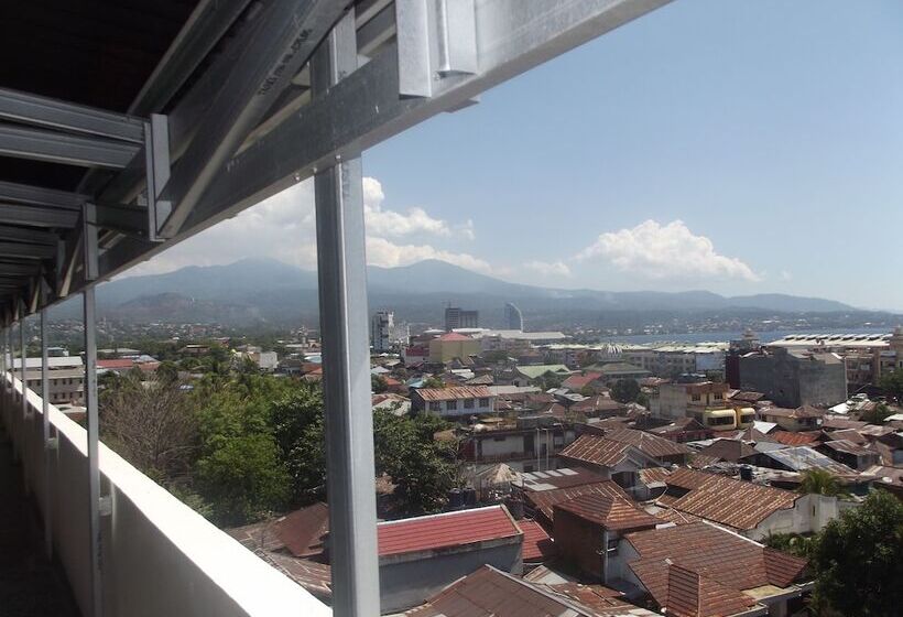 فندق Manado Inn