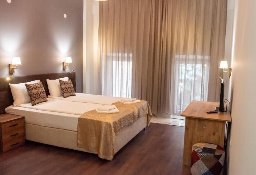 فندق Monte Cristo