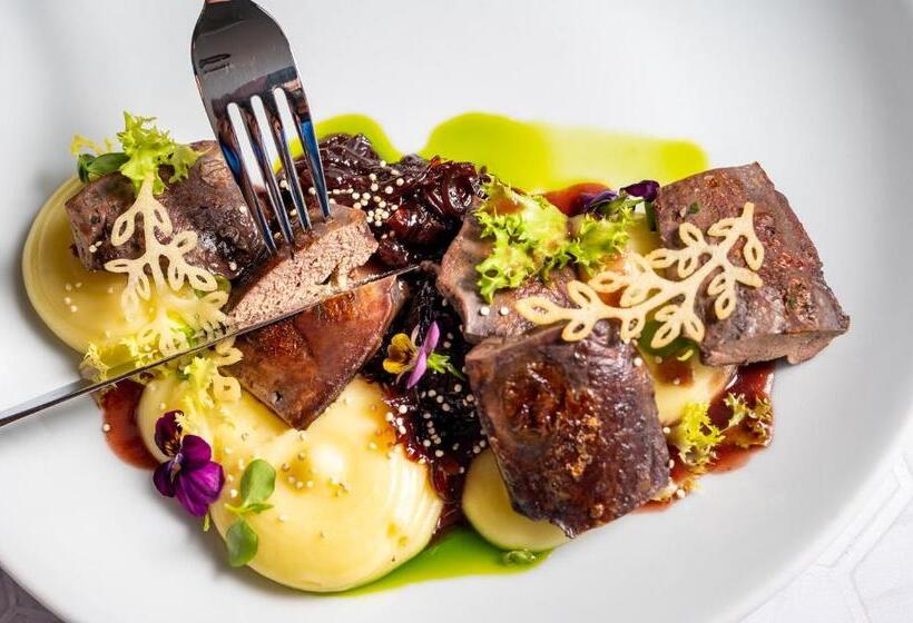 Отель Munkácsy