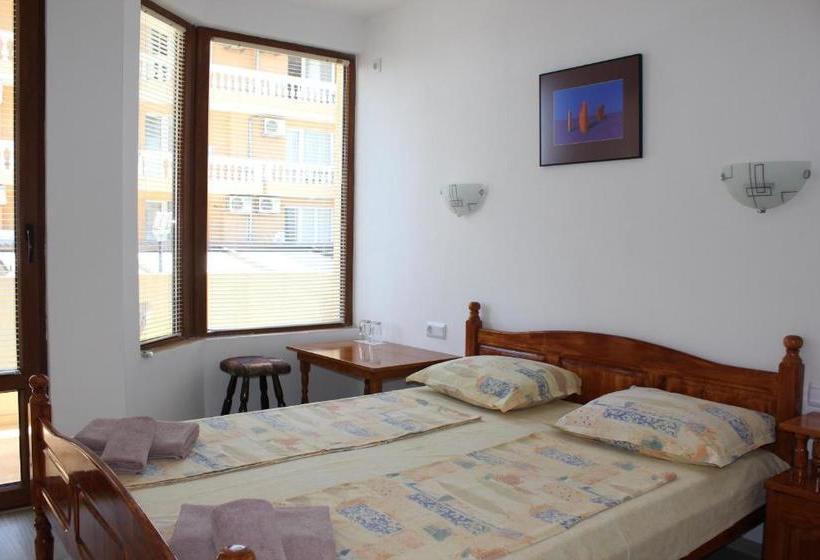 Hotel Radik Guest Rooms