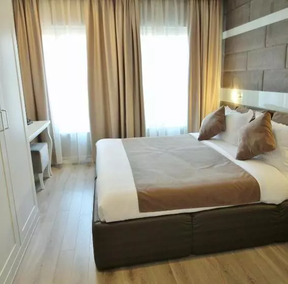 هتل Residence House Ruse