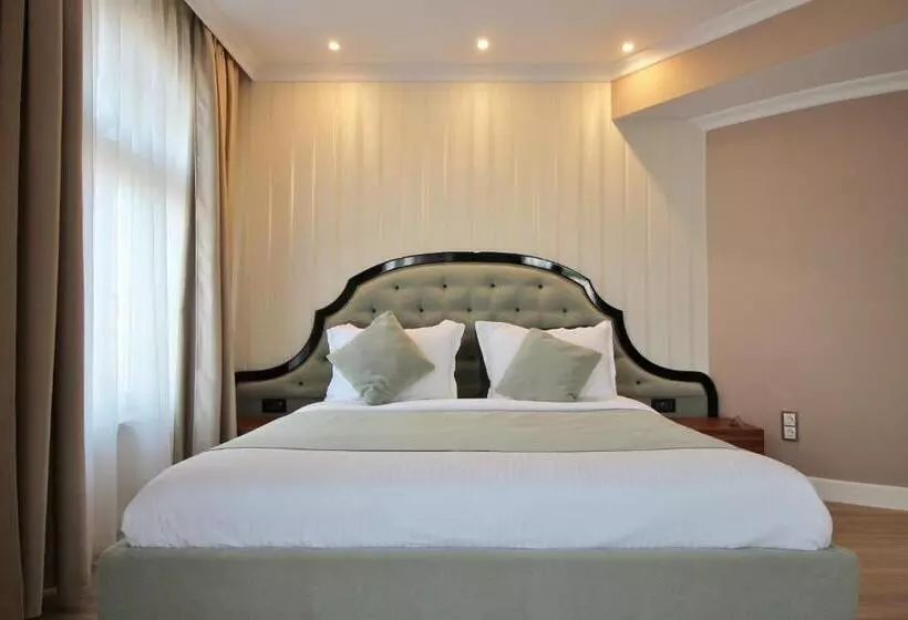 هتل Residence House Ruse