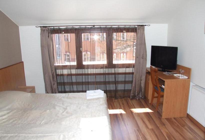 בית מלון כפרי Rákóczi Panzió