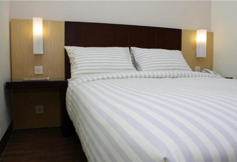 فندق Tjiang Residence