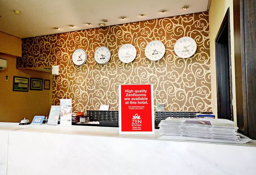 ホテル Zen Rooms Bandengan Selatan