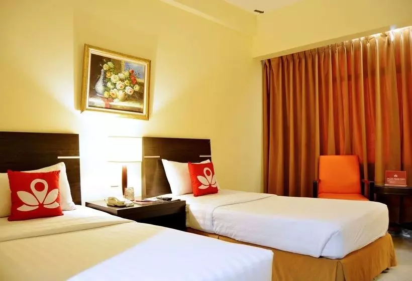ホテル Zen Rooms Bandengan Selatan