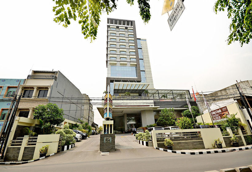 בית מלון כפרי Zen Rooms Bandengan Selatan