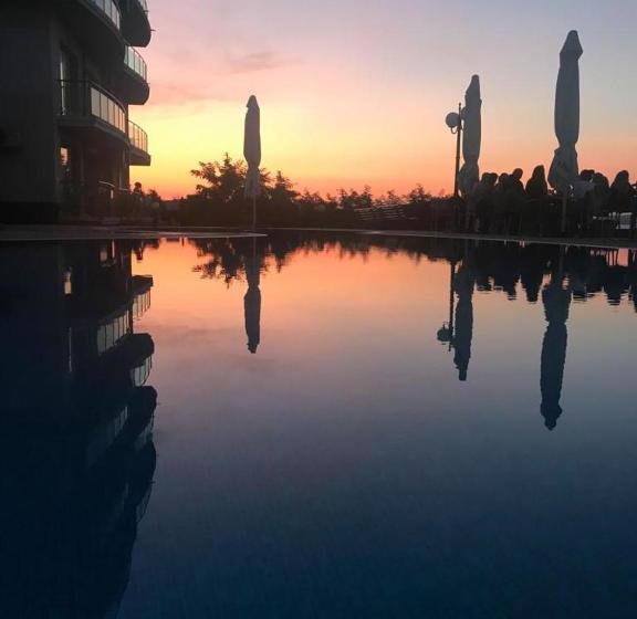 Lozenetz Beach Apartments