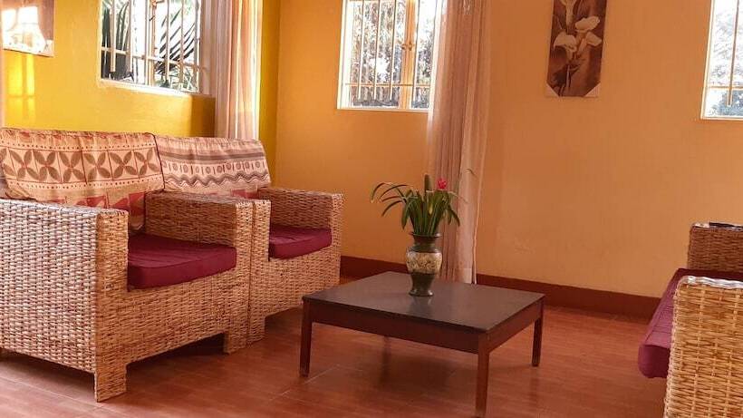 هتل Northroad Governor Villas