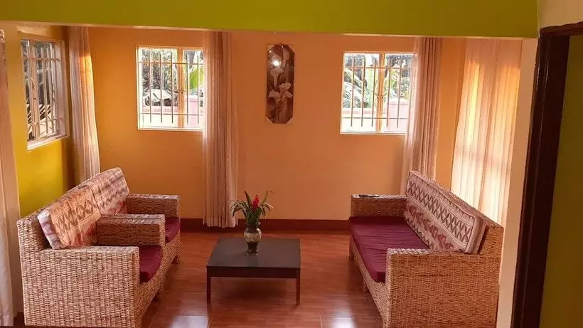 هتل Northroad Governor Villas