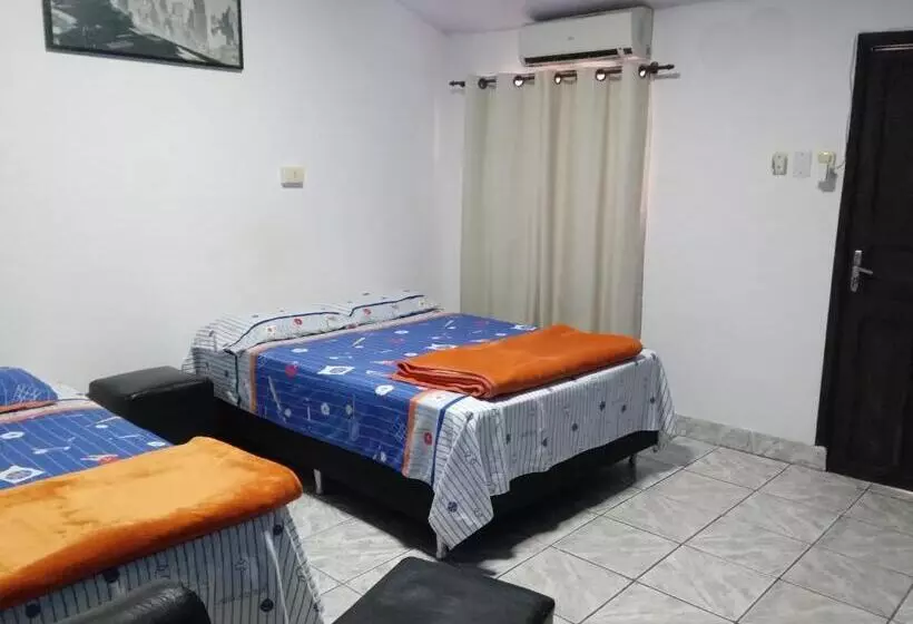هتل کپسول El Viajero Hostel & Suítes 10