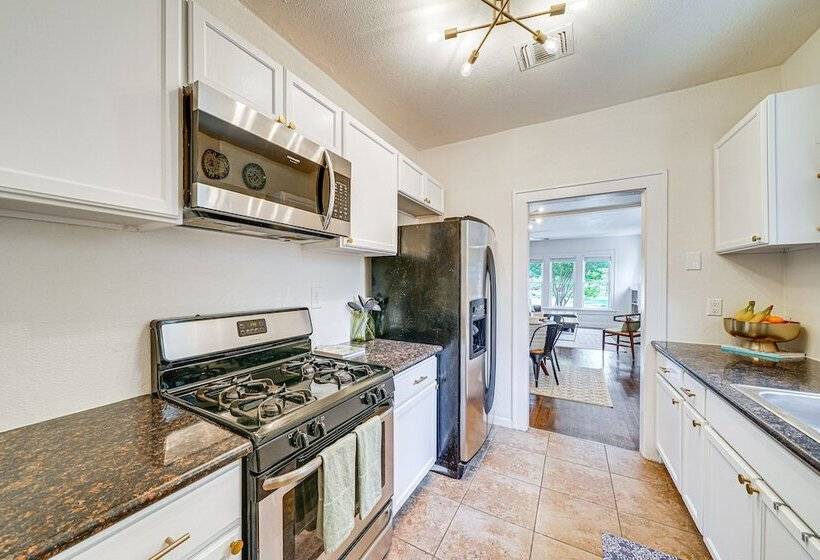Cozy San Antonio Home W/ Grill ~ 5 Mi To Downtown!