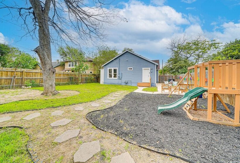 Cozy San Antonio Home W/ Grill ~ 5 Mi To Downtown!