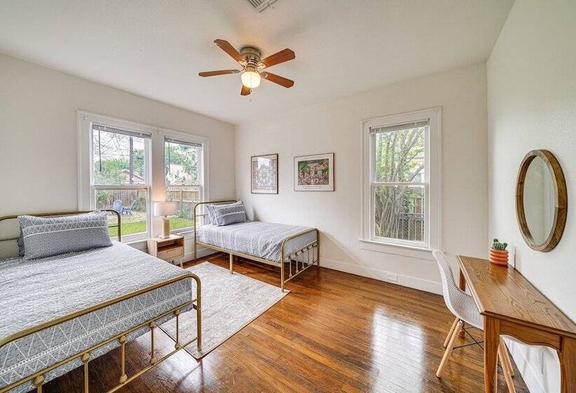 Cozy San Antonio Home W/ Grill ~ 5 Mi To Downtown!