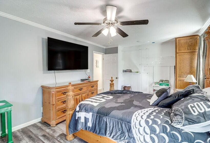 Charming Fairfield Bay Home On Golf Course