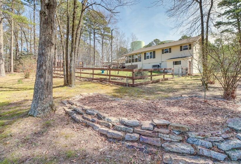 Charming Fairfield Bay Home On Golf Course