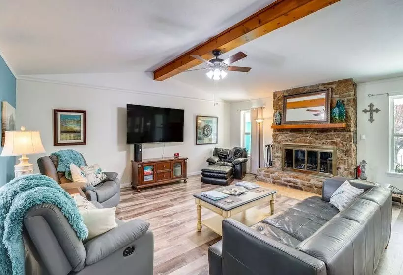 Charming Fairfield Bay Home On Golf Course