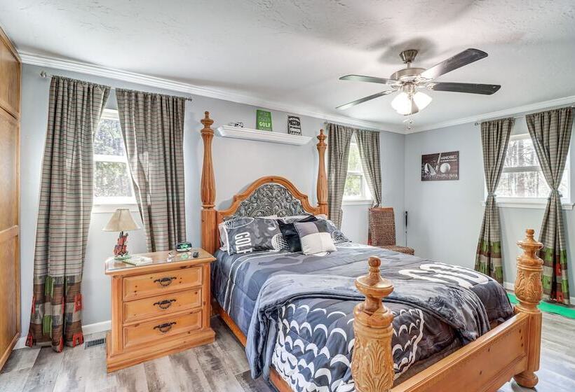 Charming Fairfield Bay Home On Golf Course