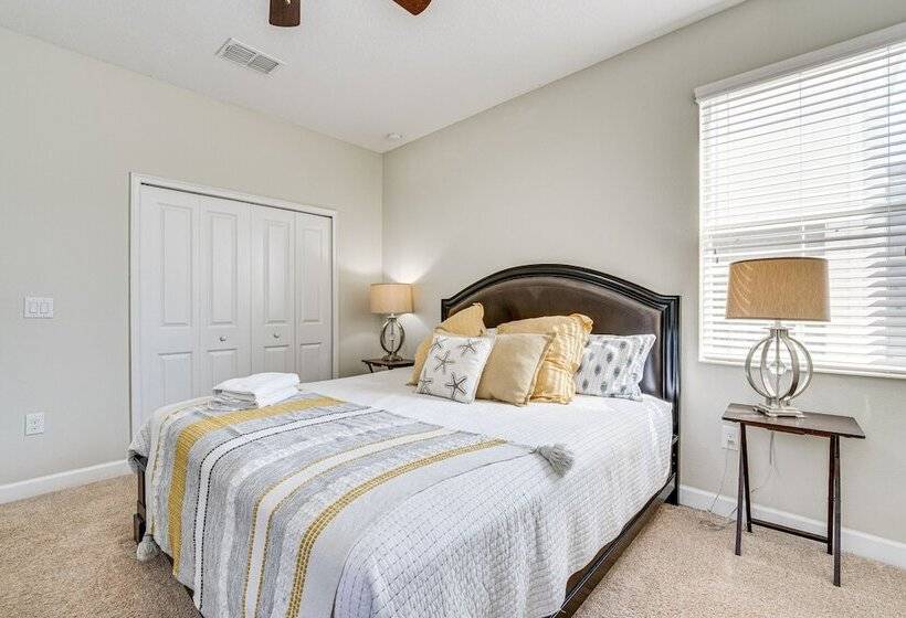 Family Home W/ Game Room: 12 Mi To Disney!