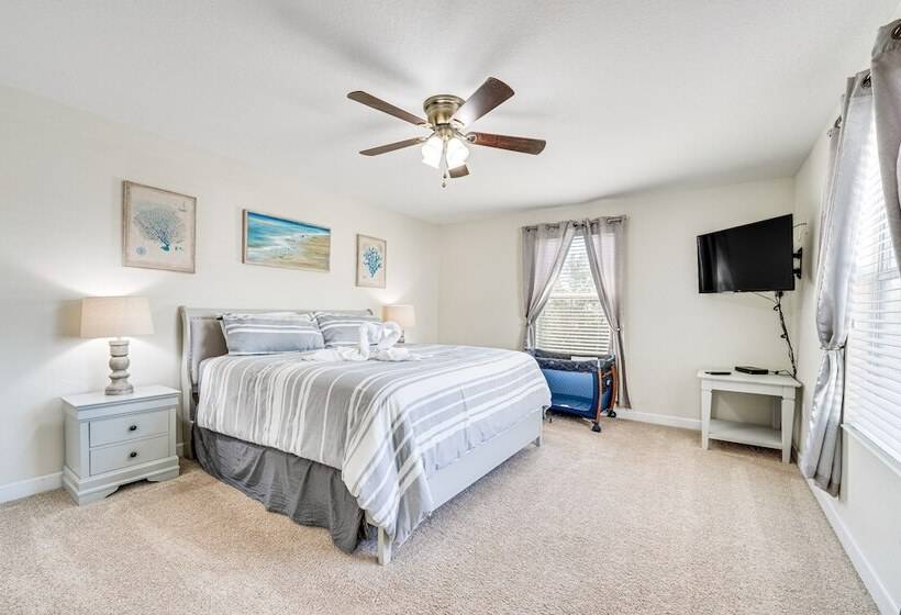 Family Home W/ Game Room: 12 Mi To Disney!