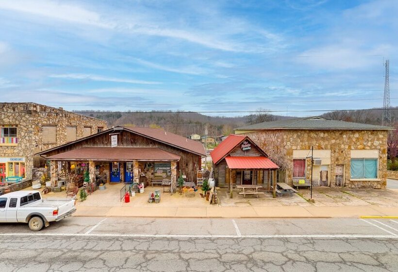 Historic Hardy Home W/ Game Room On Main Street