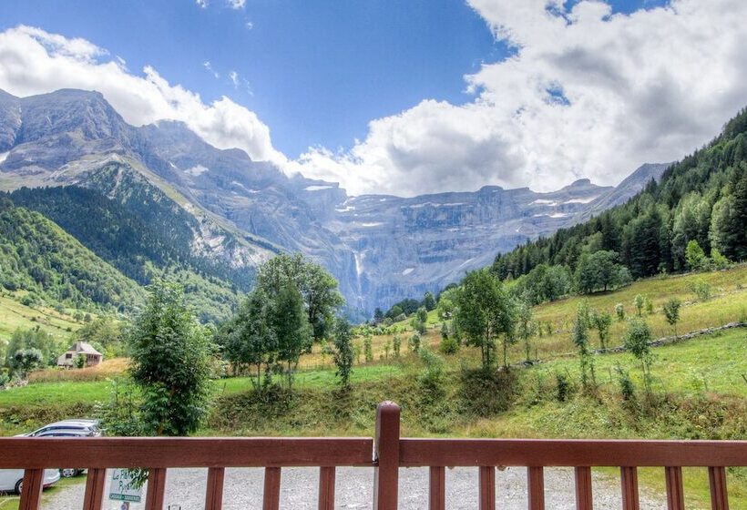 Хостел Les Cimes