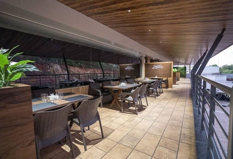 هتل Ananth The Grand