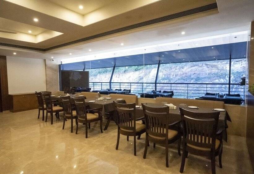 هتل Ananth The Grand