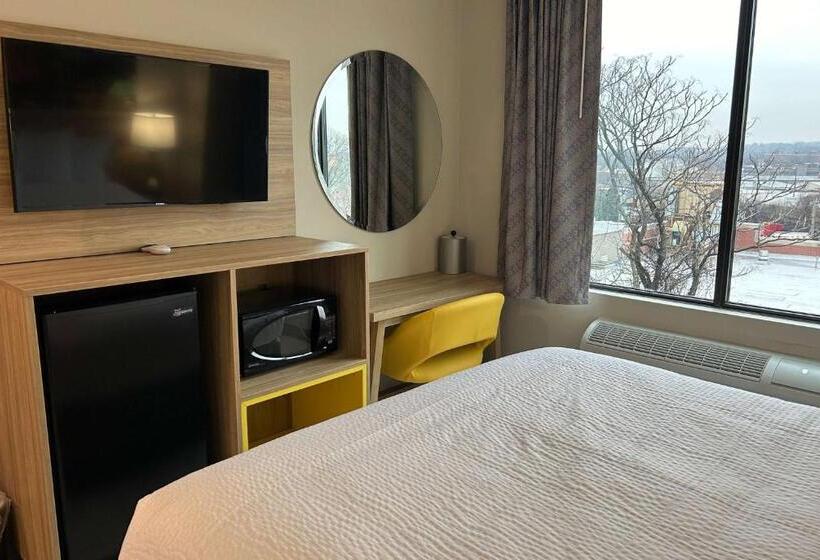 酒店 Days Inn By Wyndham Staten Island