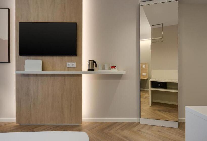 هتل Holiday Inn Express Evora, An Ihg