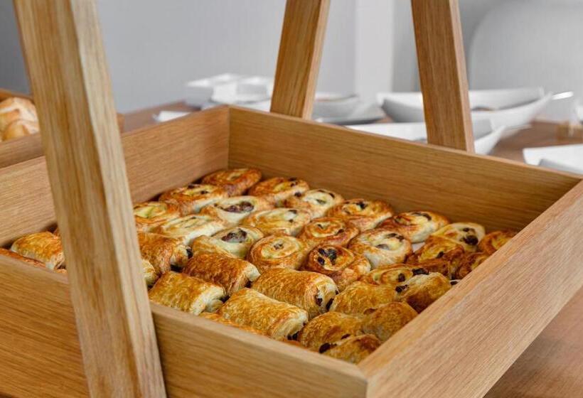 هتل Holiday Inn Express Evora, An Ihg