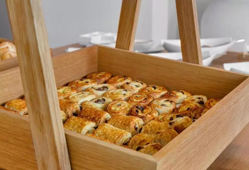 هتل Holiday Inn Express Evora, An Ihg