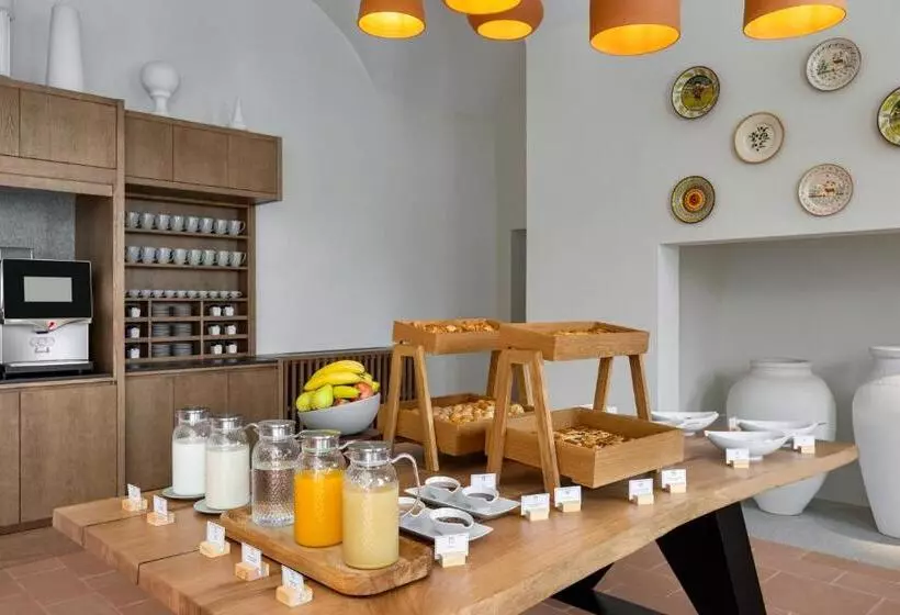 هتل Holiday Inn Express Evora, An Ihg