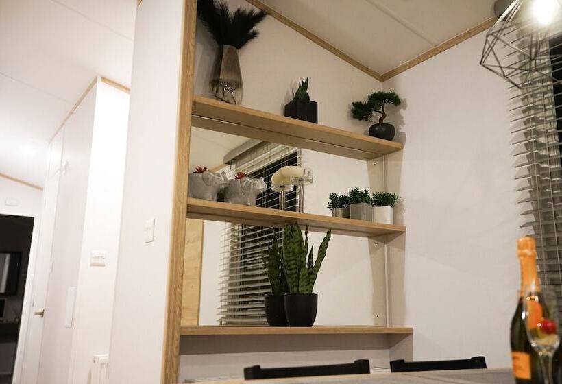 호텔 Inviting 3 Bed Lodge In Preston Hot Tub