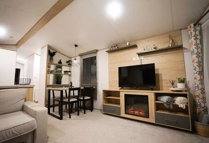 ホテル Inviting 3 Bed Lodge In Preston Hot Tub