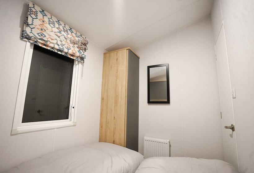 호텔 Inviting 3 Bed Lodge In Preston Hot Tub