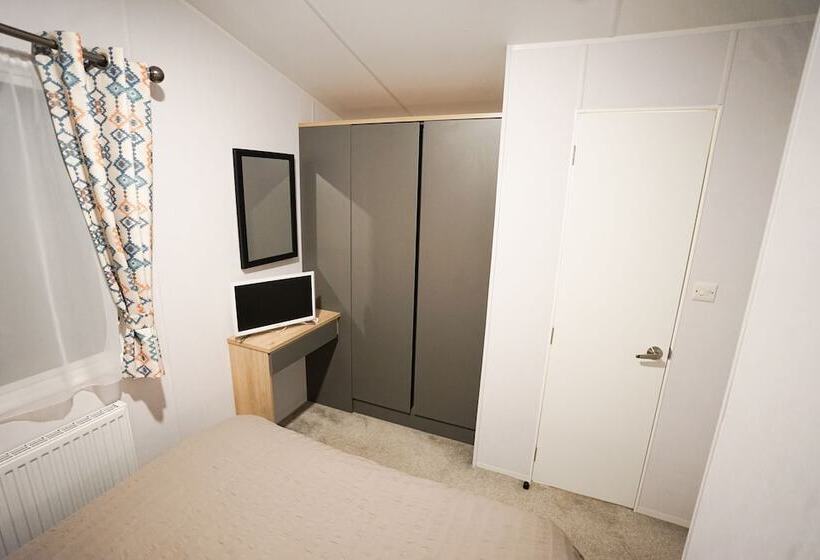 호텔 Inviting 3 Bed Lodge In Preston Hot Tub